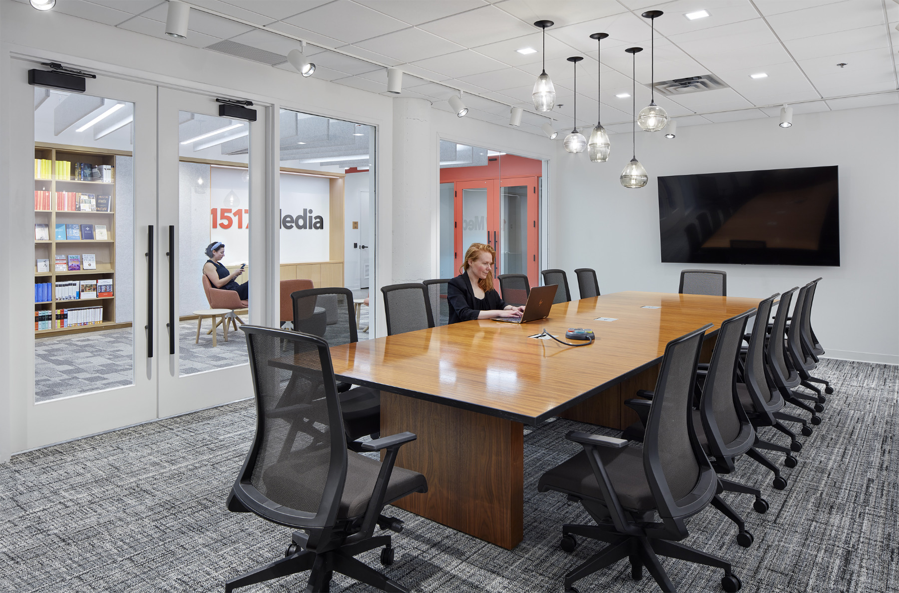 Meeting room 1517-media-office-12
