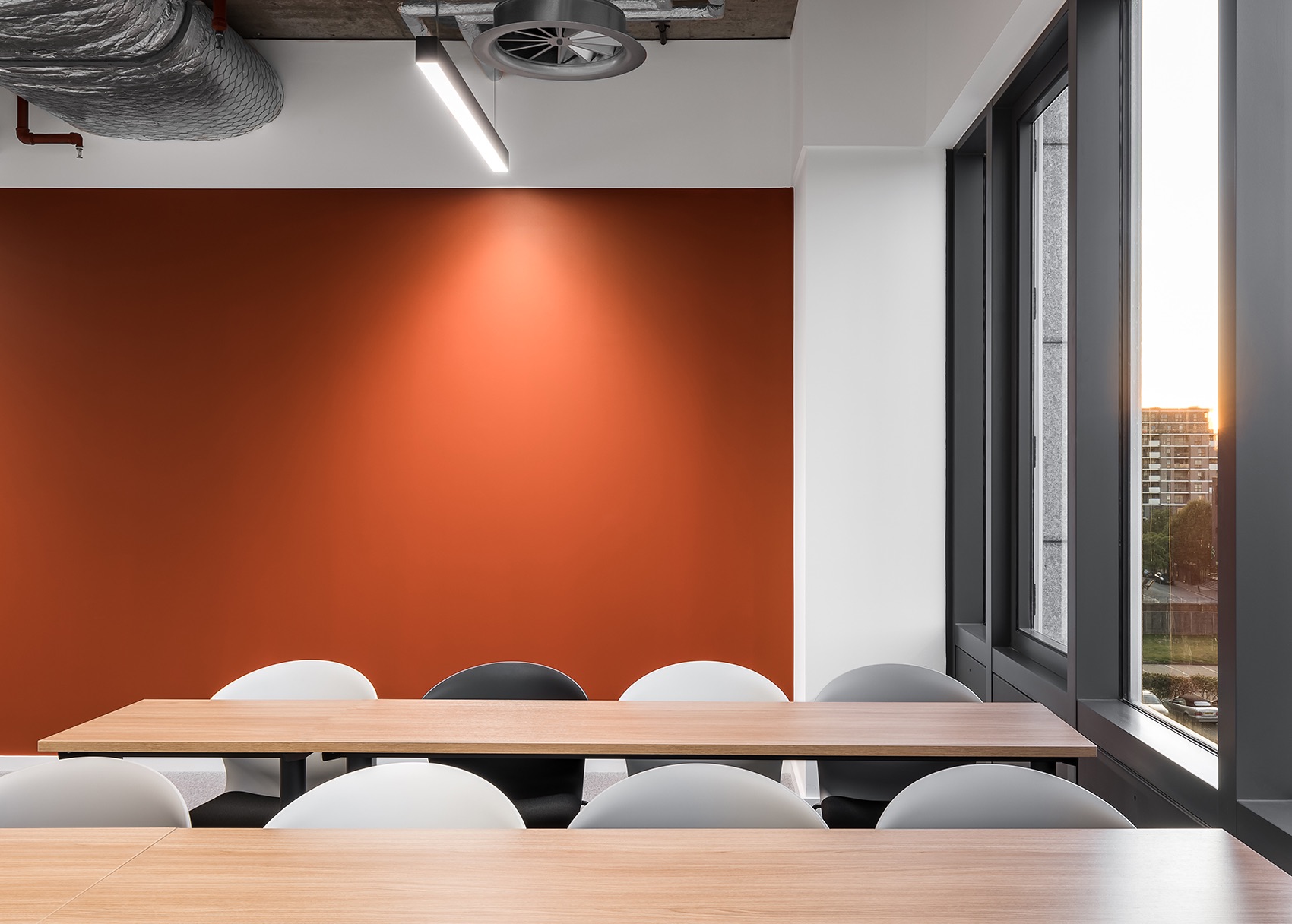 Classroom anglia-ruskin-university-office-london-13