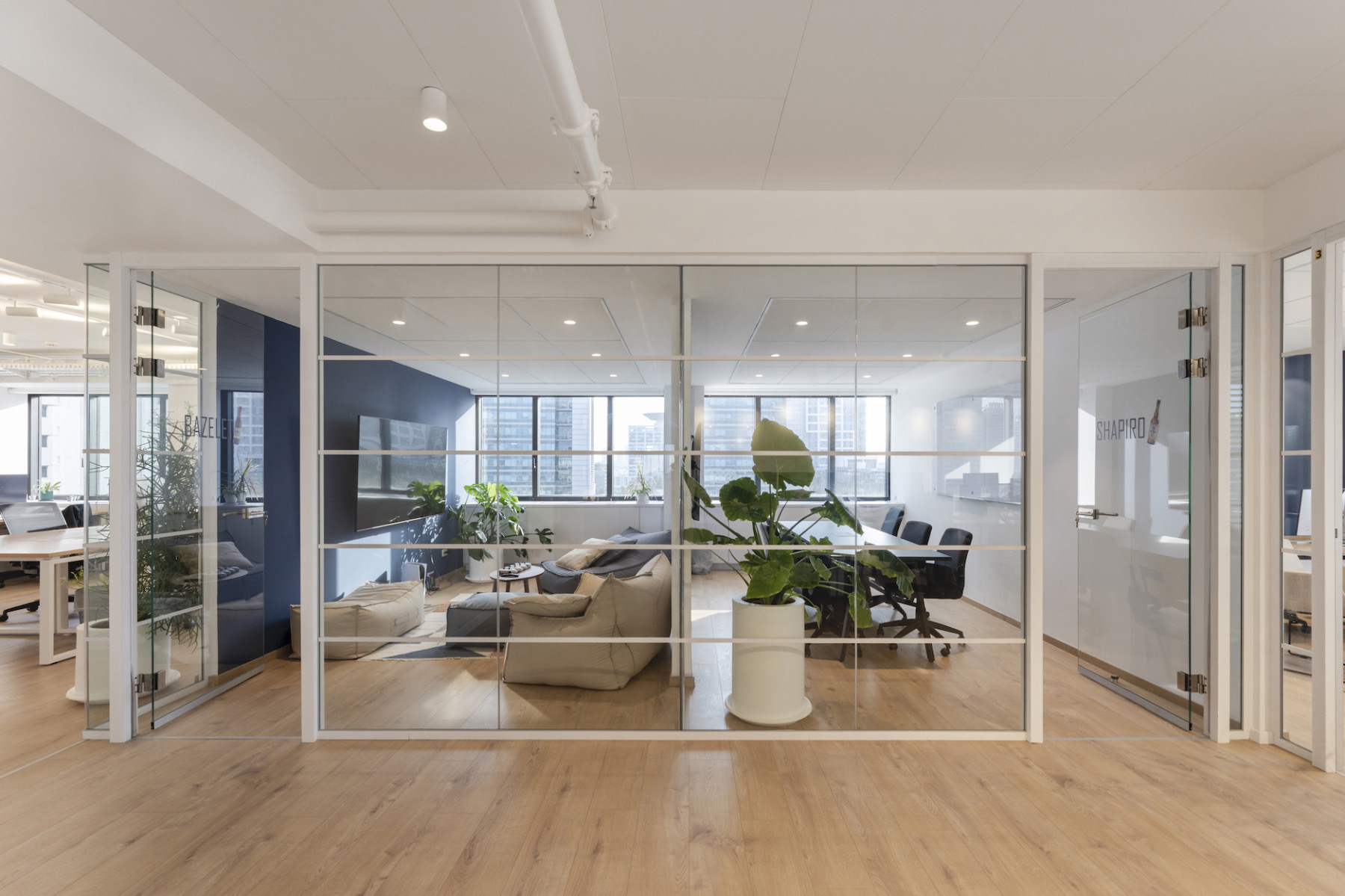 Lounge bionic-tel-aviv-office-4