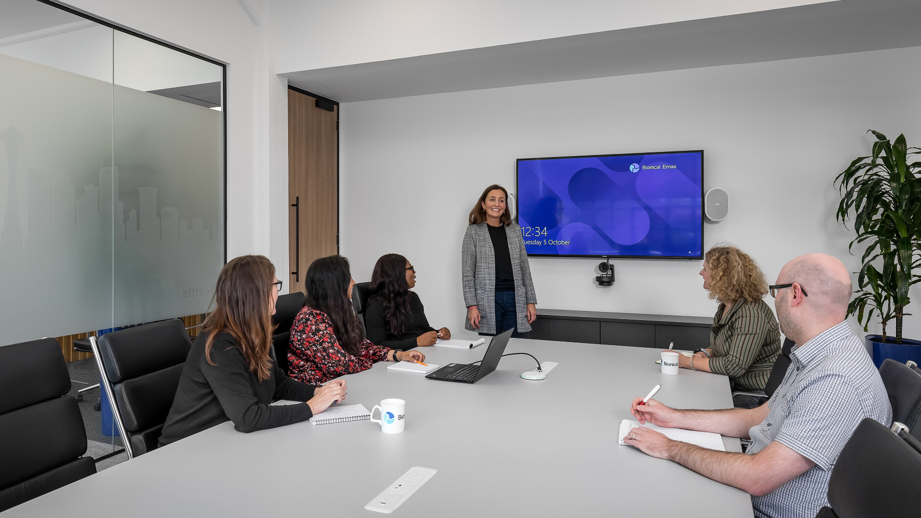 Meeting room bionical-emas-office-9