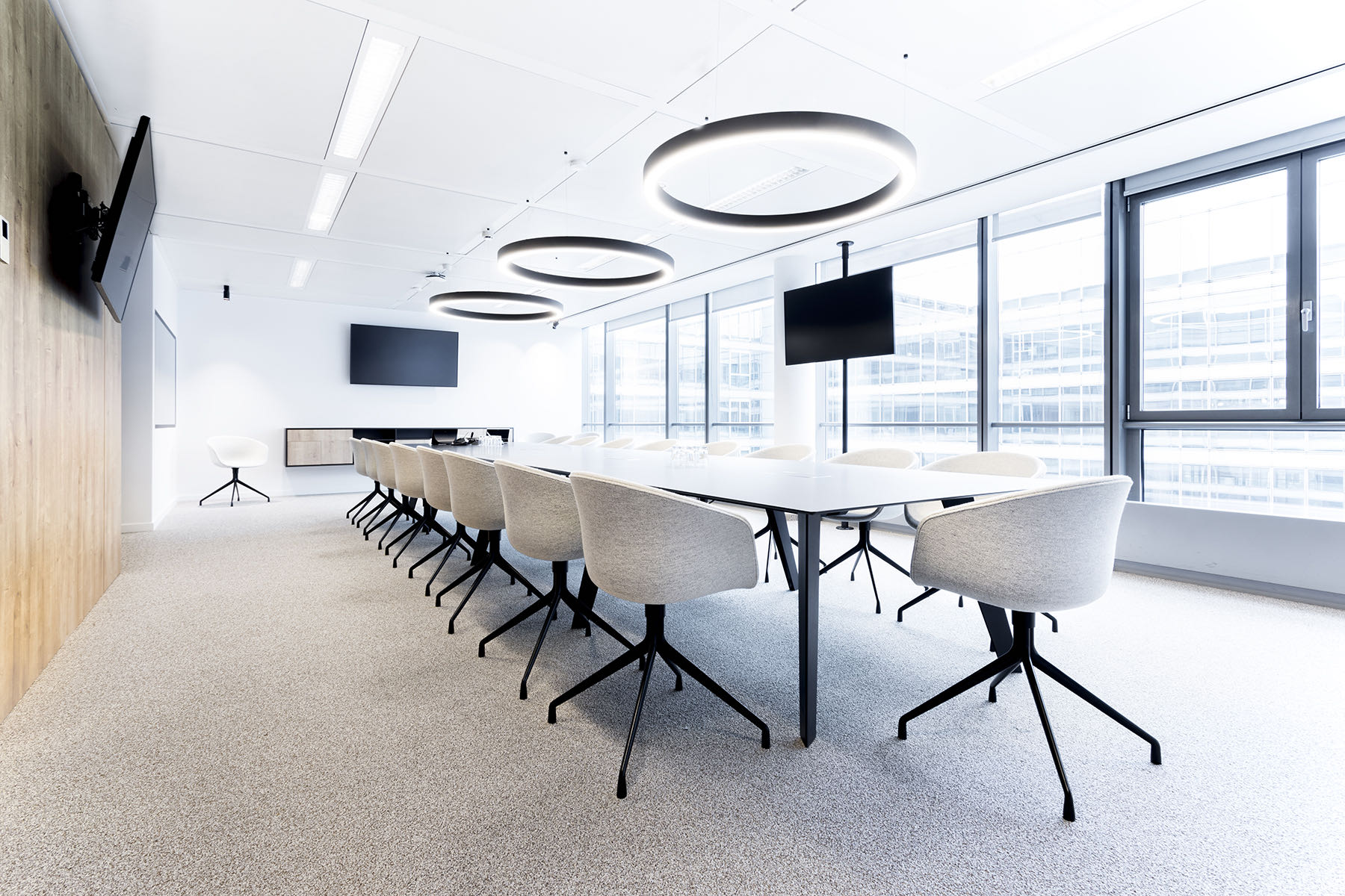 Conference room cefora-brussels-office-1