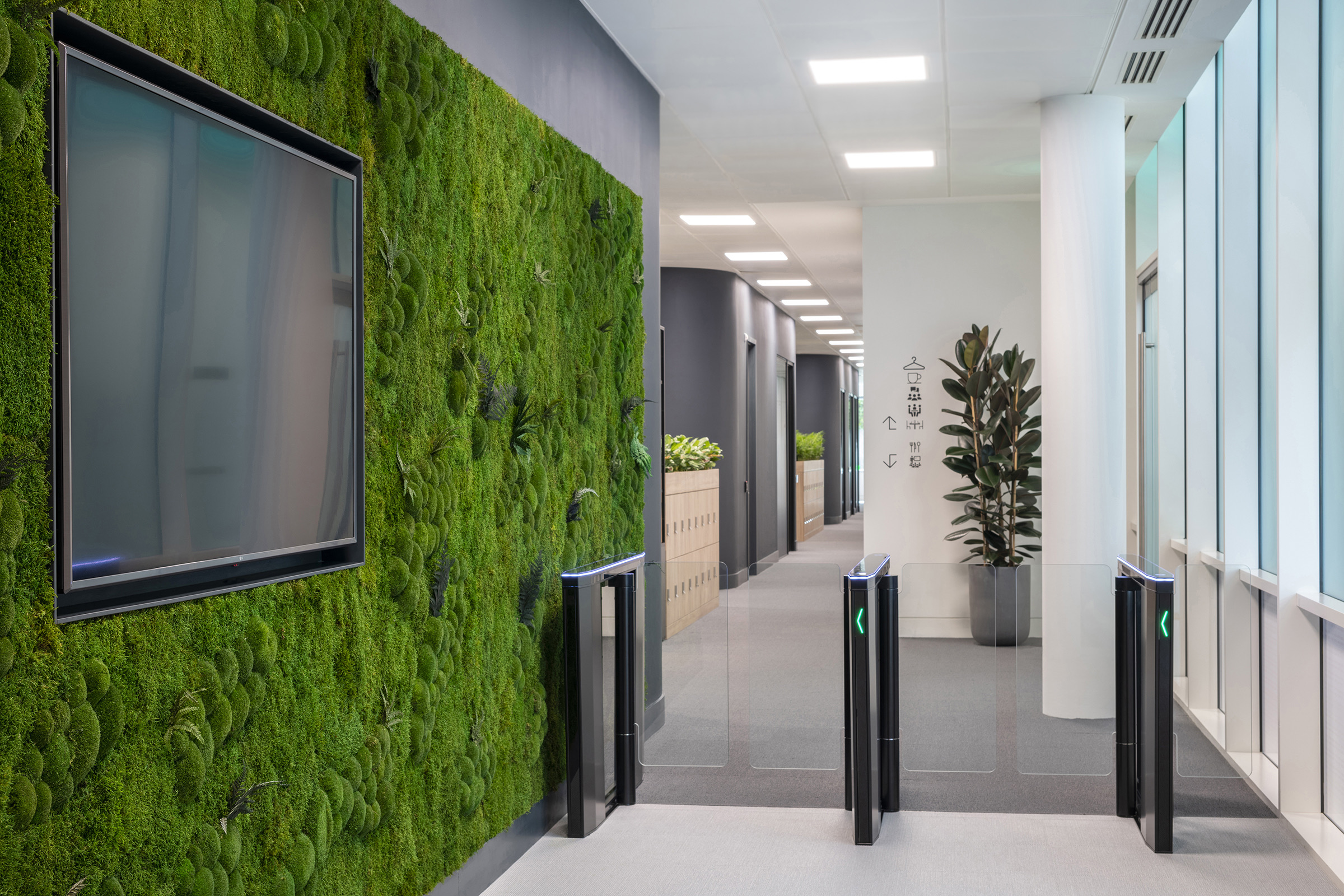 Entrance citrix-cambridge-office-4