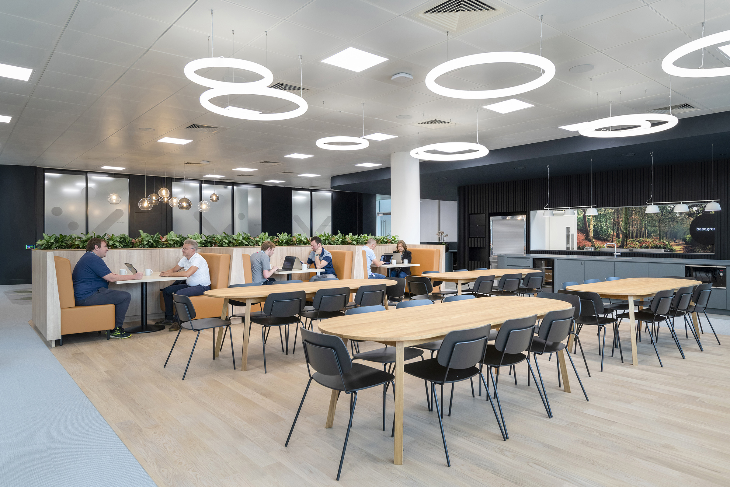 Open-plan workspace citrix-cambridge-office-5