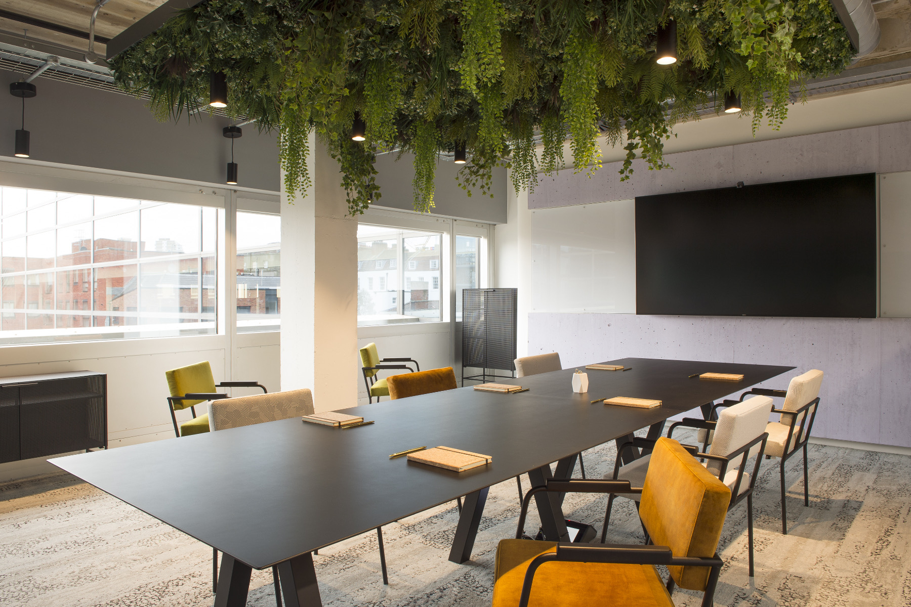 Meeting room echo-working-bristol-office-10