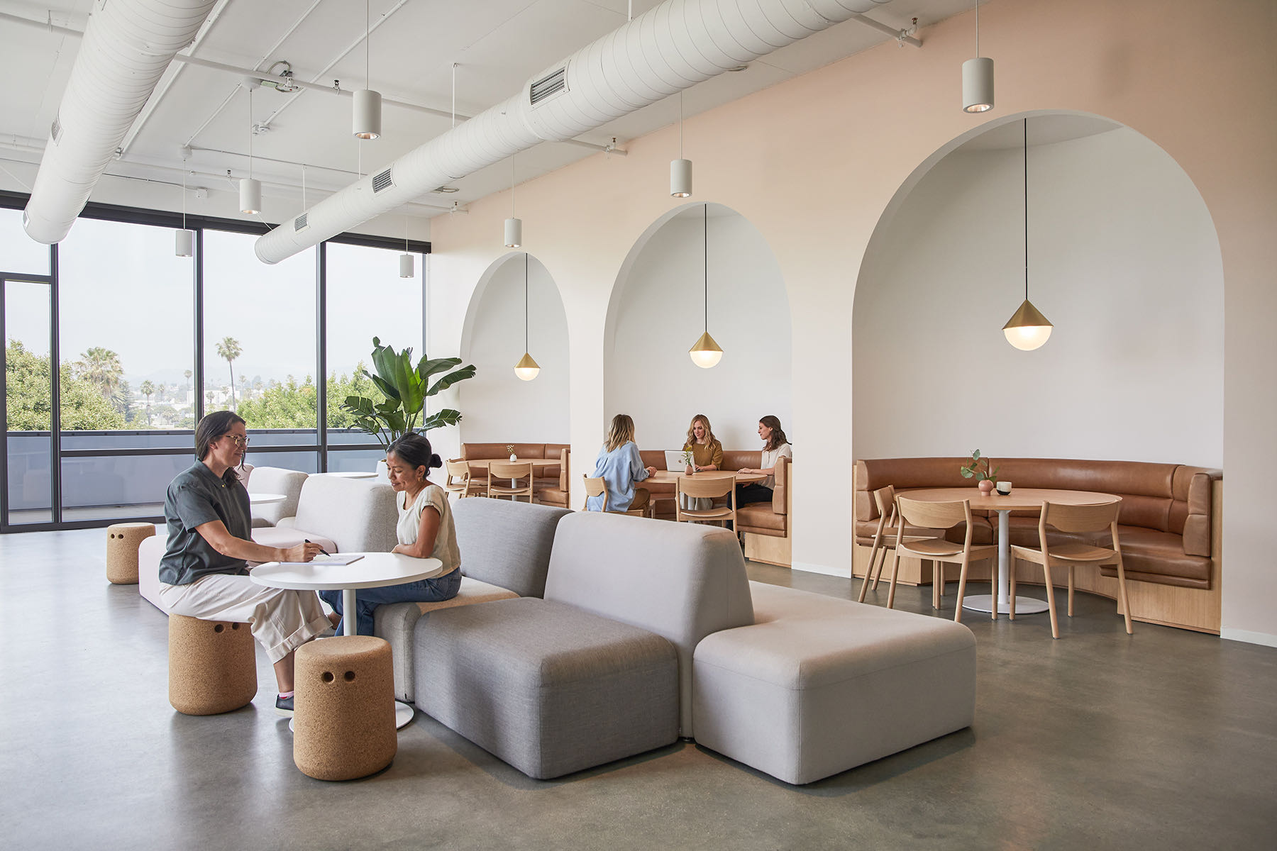 Communal space goop-santa-monica-office-11