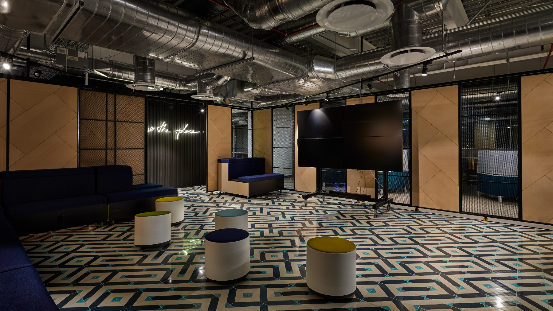 Lounge interproteccion-office-11