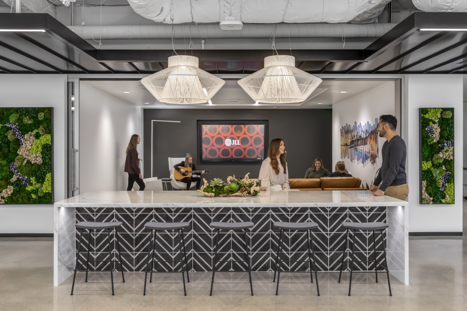 Communal space jll-irvine-office-9