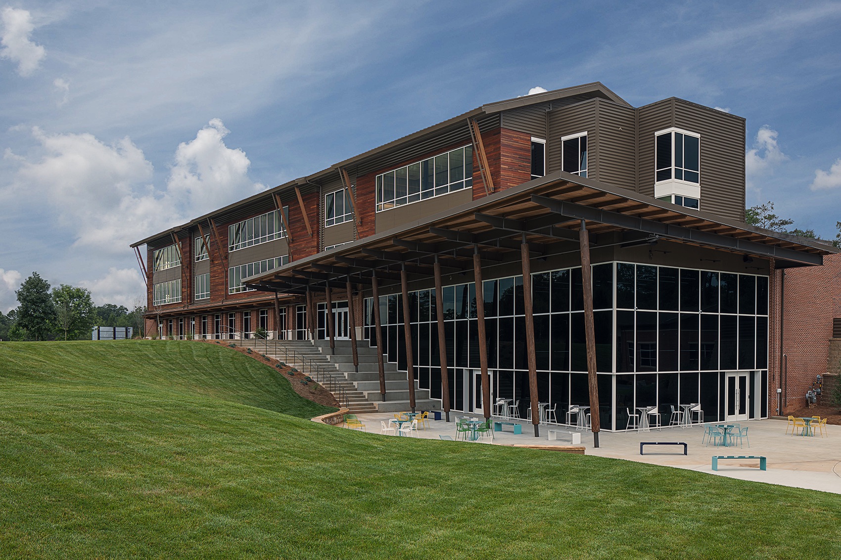 Exterior mount-vernon-office-9
