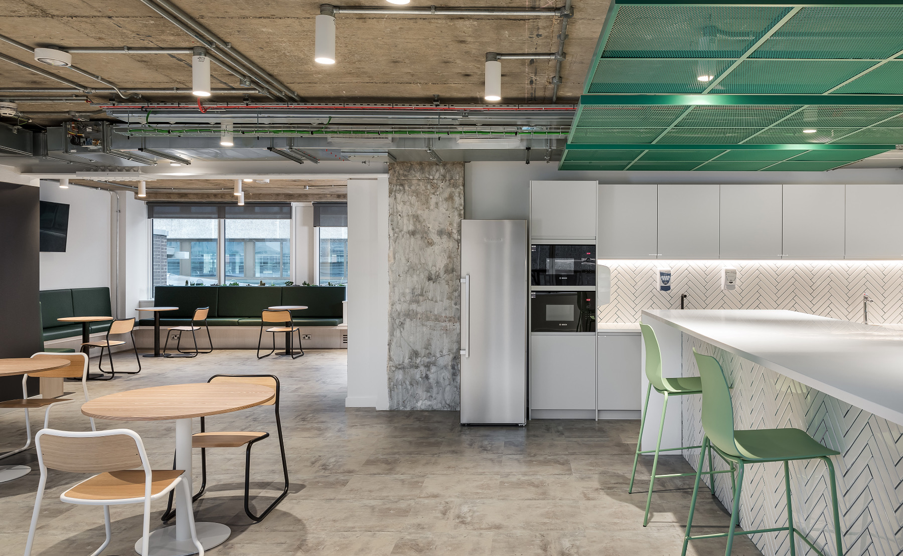 Kitchen network-rail-office-8