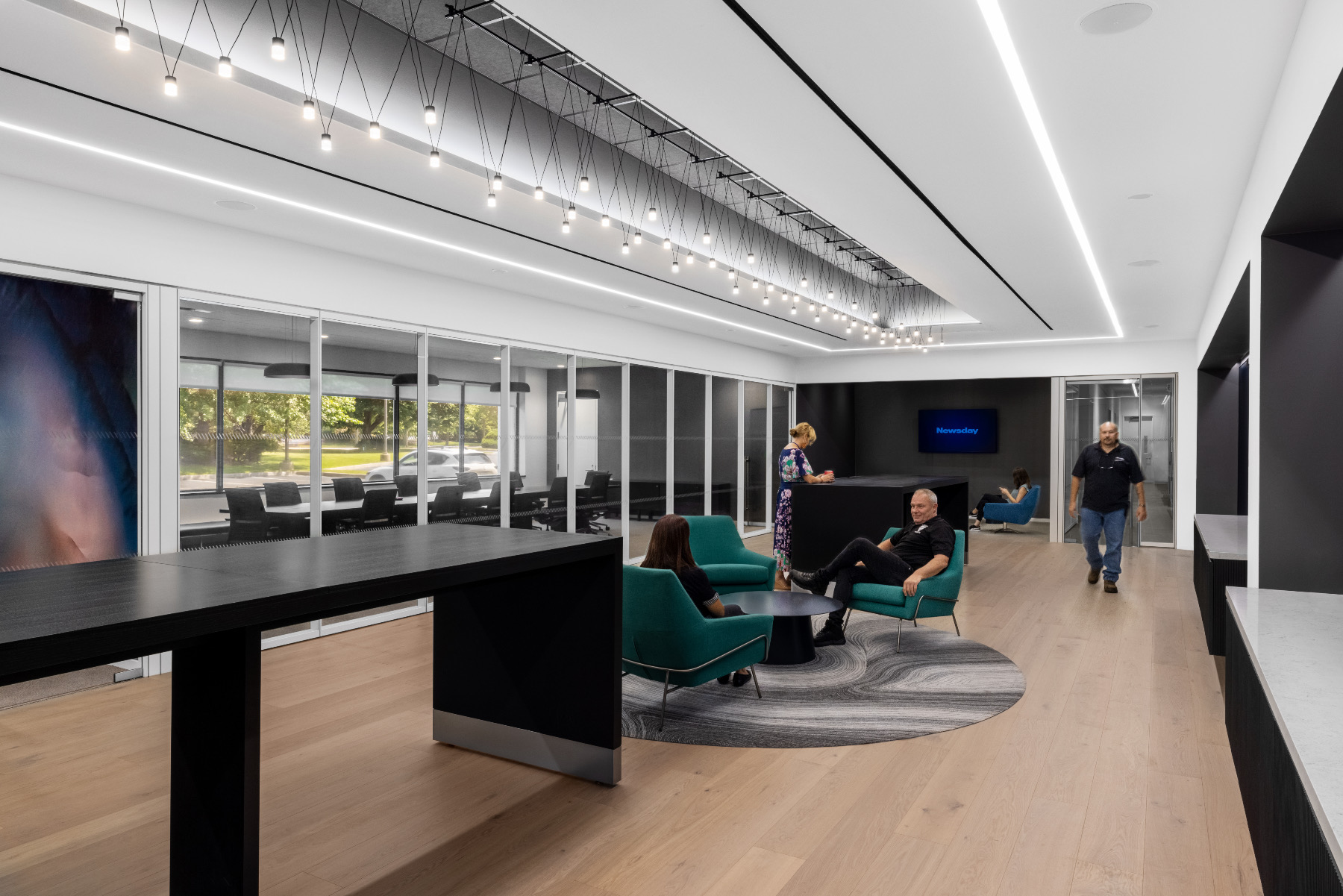 Breakout space newsday-office-2