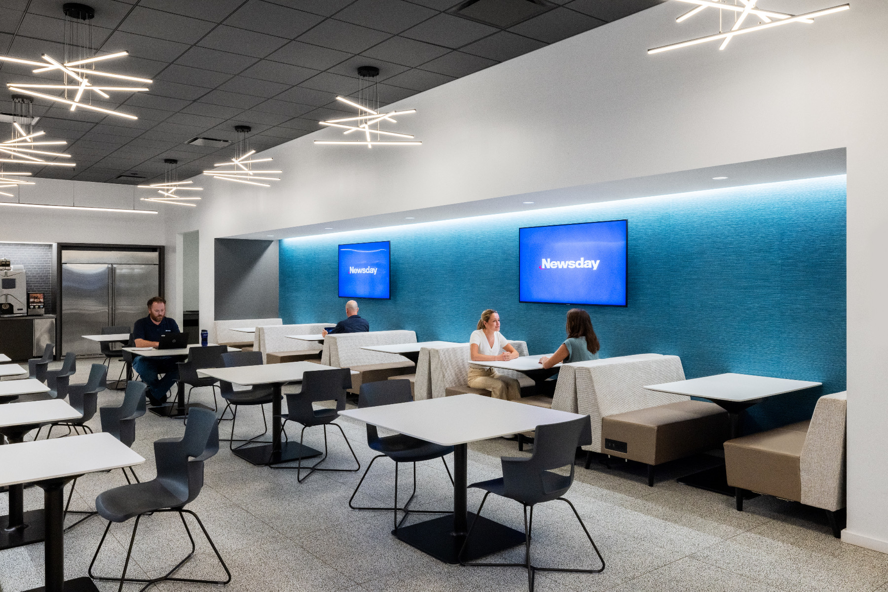 Collaborative space newsday-office-6