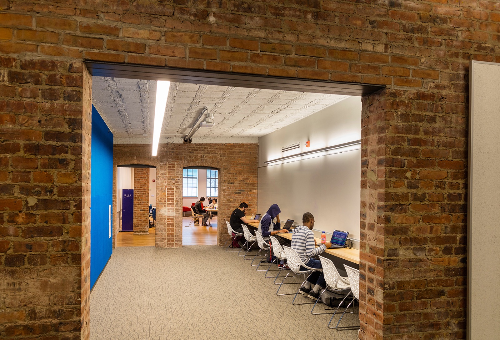 Hotdesk njit-campus-newark-14