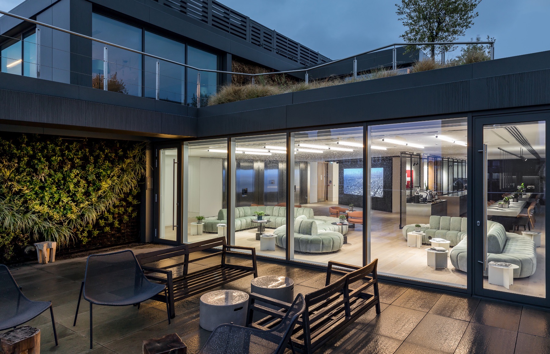 Outdoor garden real-estate-firm-london-office-4