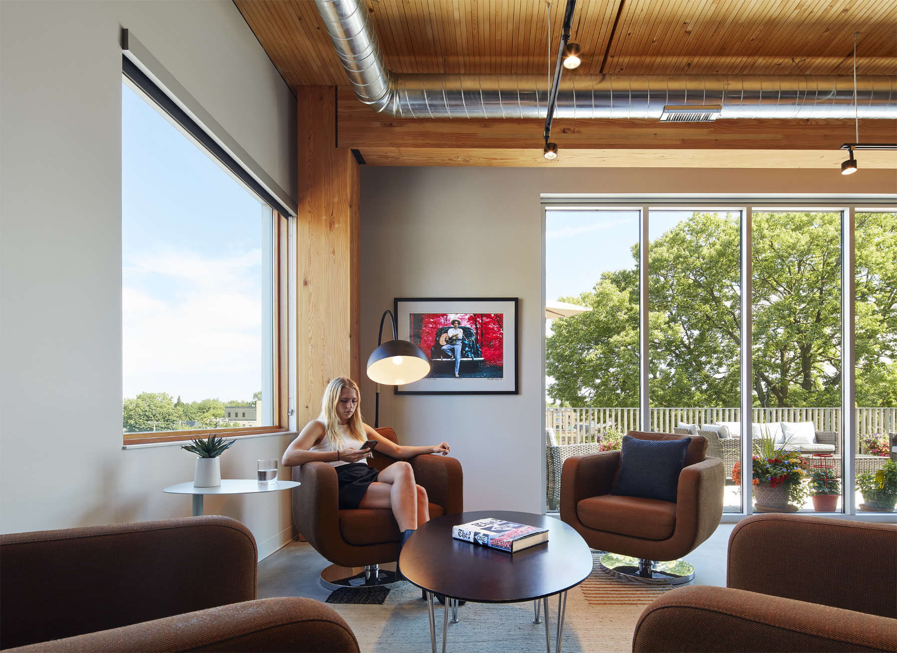 Meeting room rise-and-shine-minneapolis-office-8