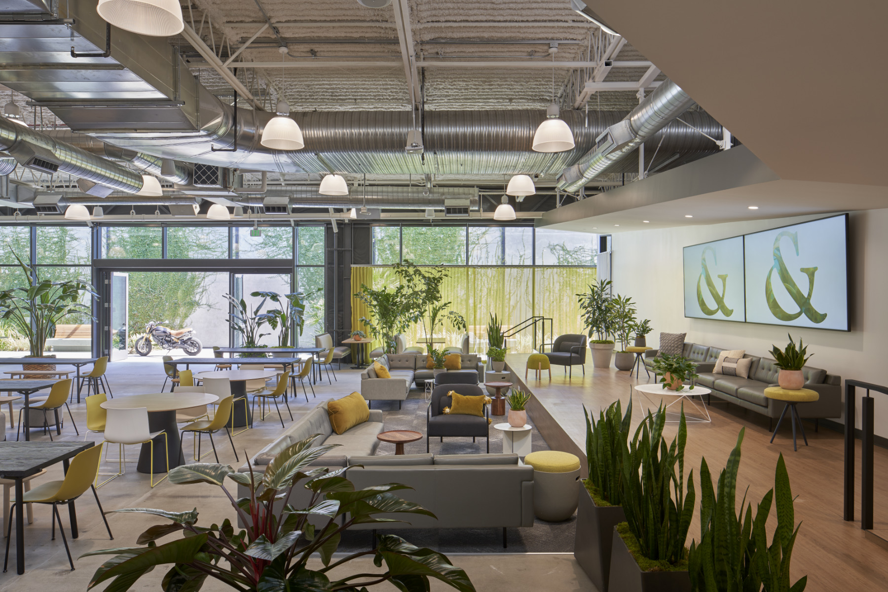 Commmunal space saatchi-and-saatchi-la-office-8