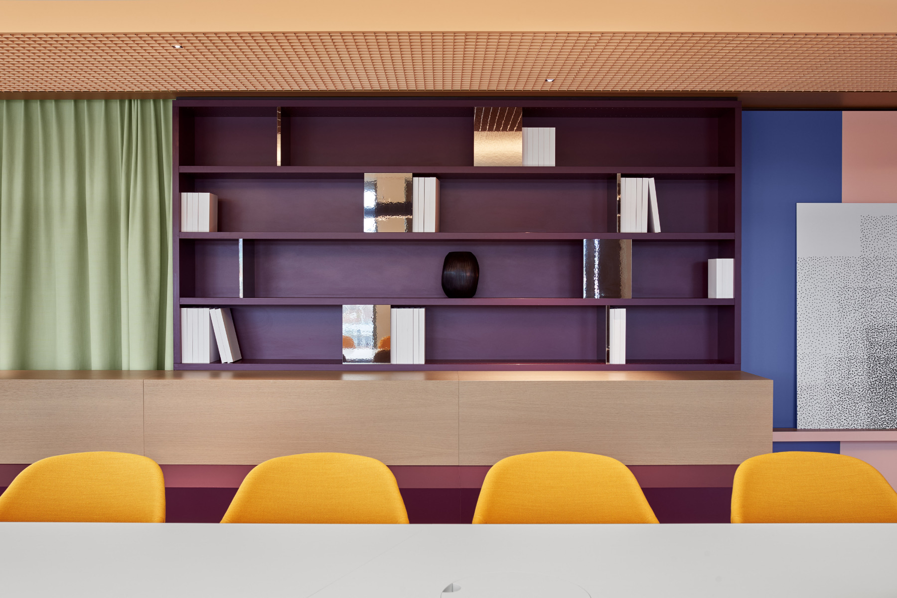 Meeting room schoeller-si-office-14