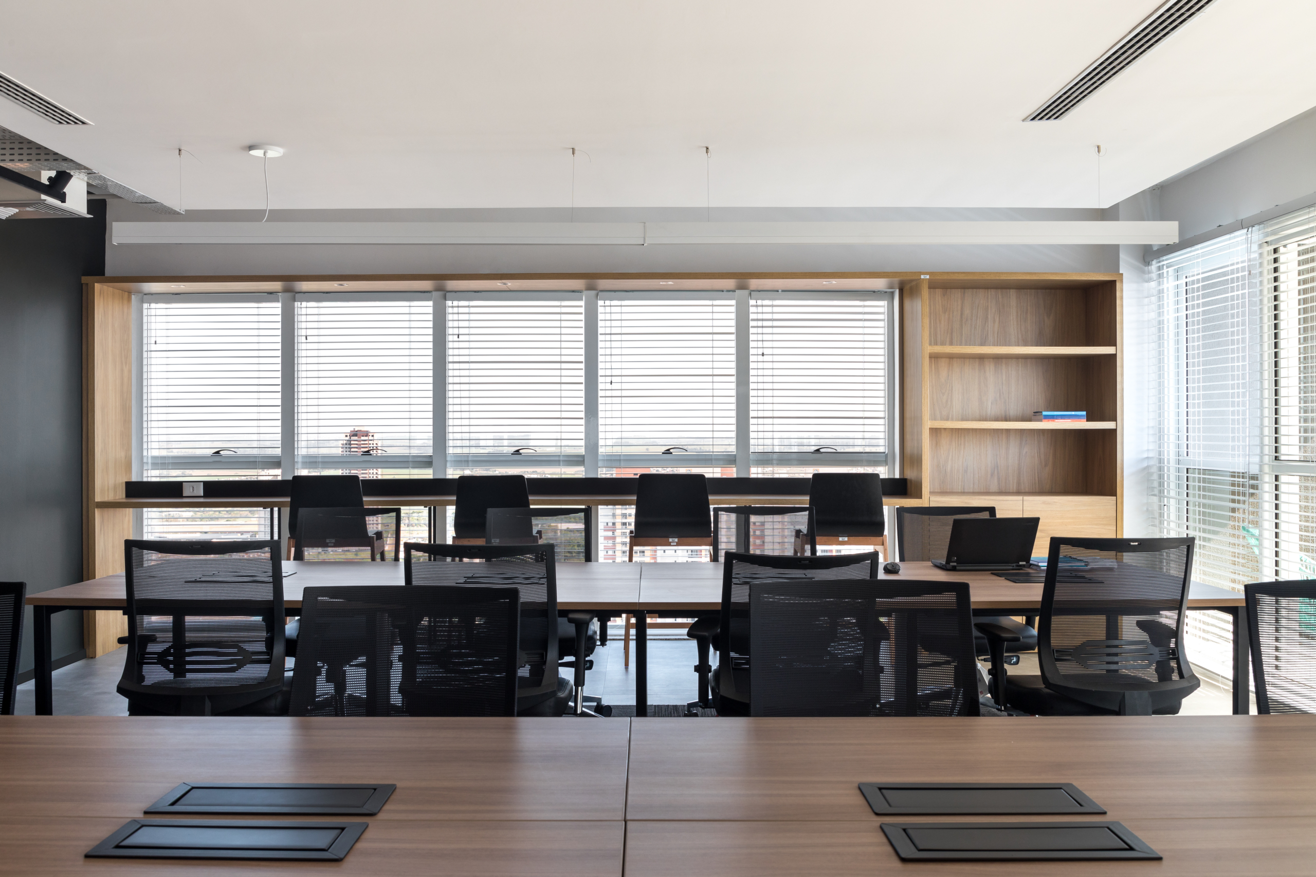Meeting space senai-pr-office-9