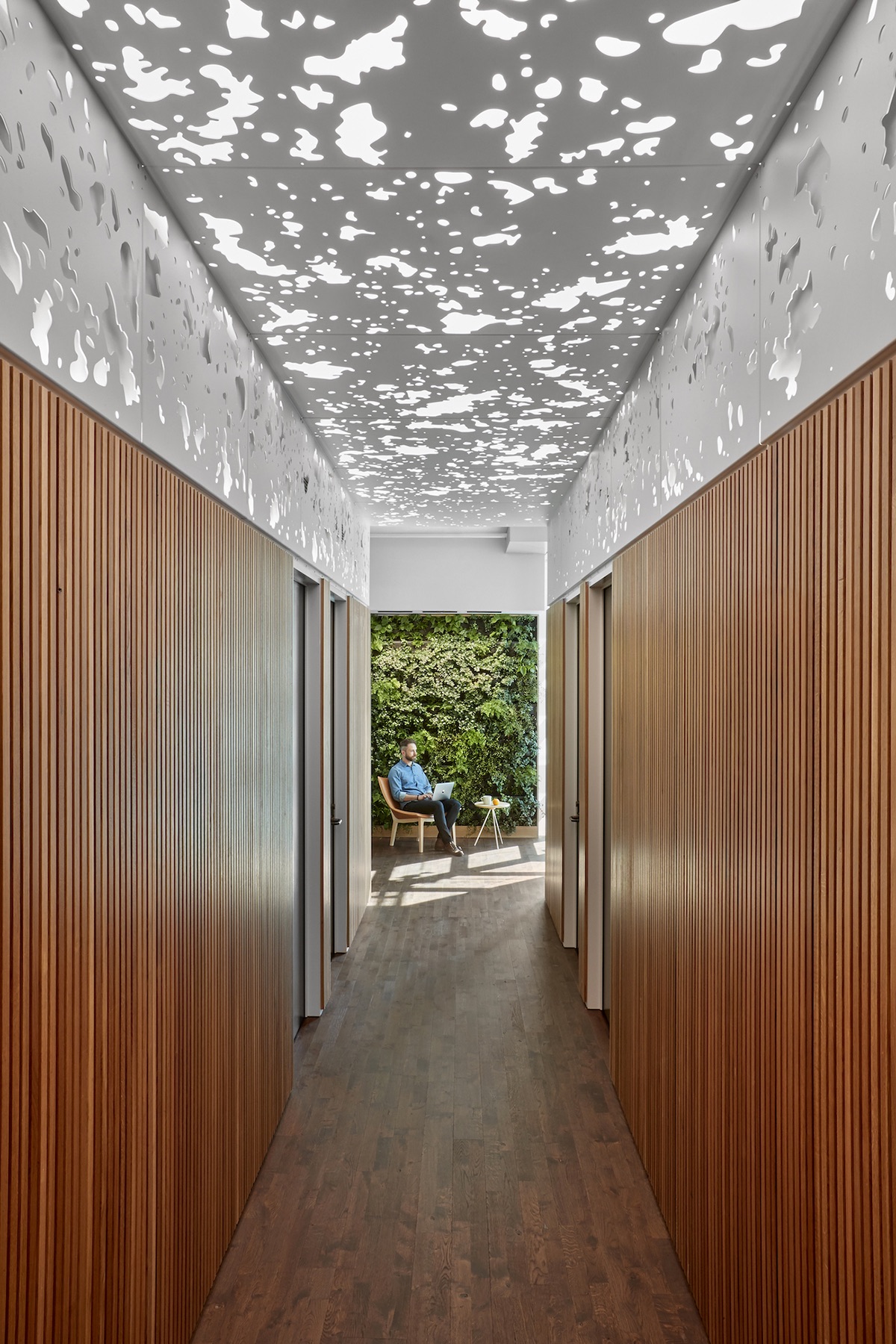 Corridor slack-kancelare-san-francisco-14