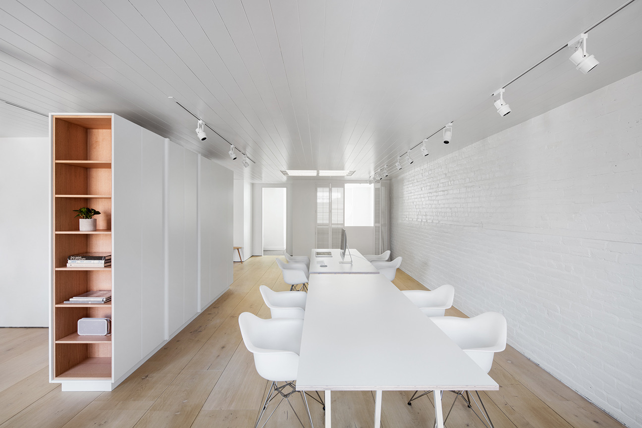 Collaborative space studio-bluecerigo-office-montreal-2