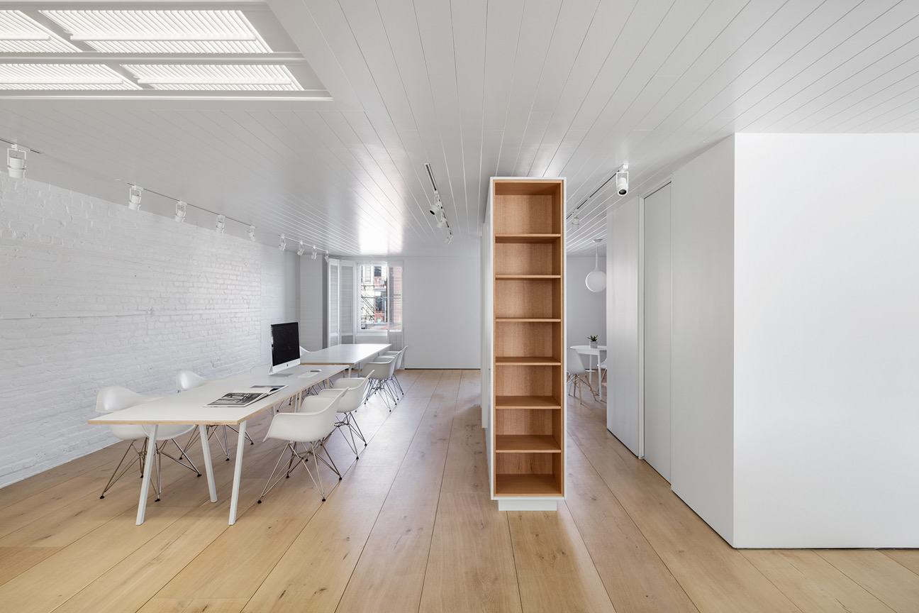 Collaborative space studio-bluecerigo-office-montreal-5