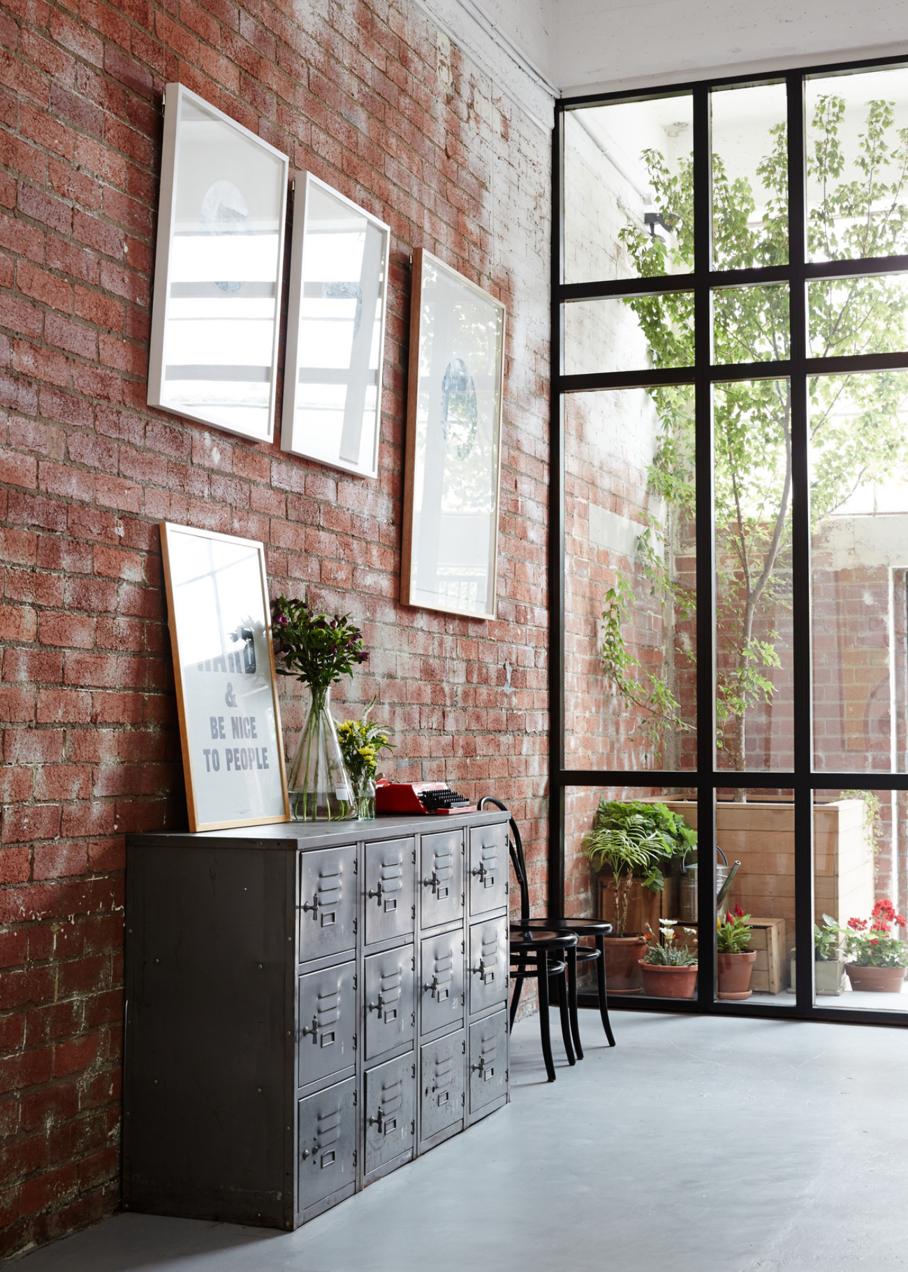 Corridor studio-sisu-office-9