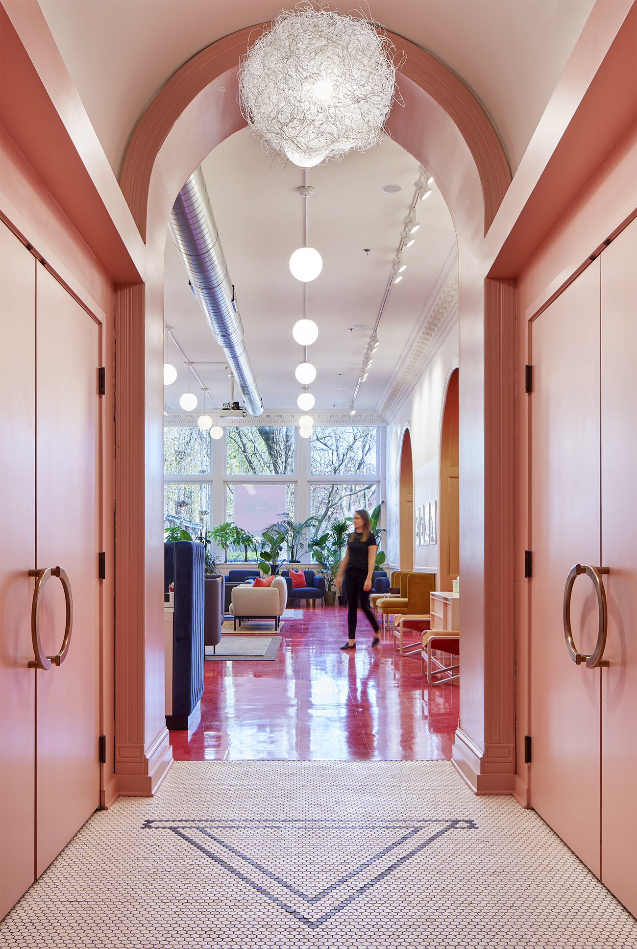 Corridor the-coven-saint-paul-coworking-2