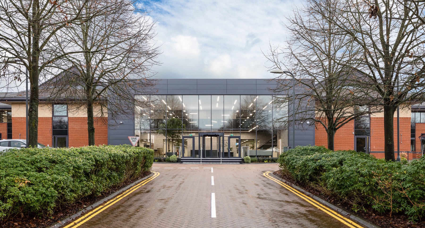Exterior the-link-maidenhead-office-1