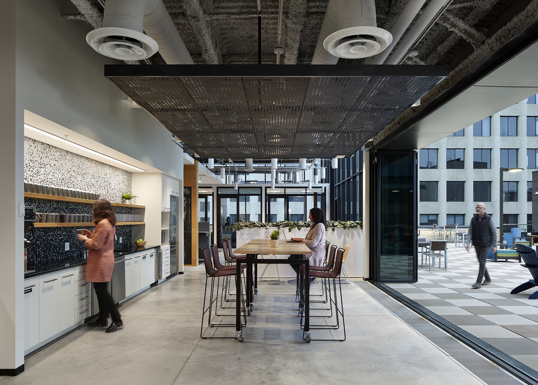 Café / collaborative space wellworth-gensler-coworking-2