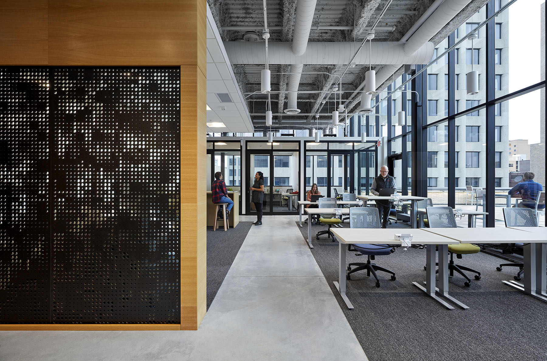 Coworking space wellworth-gensler-coworking-4