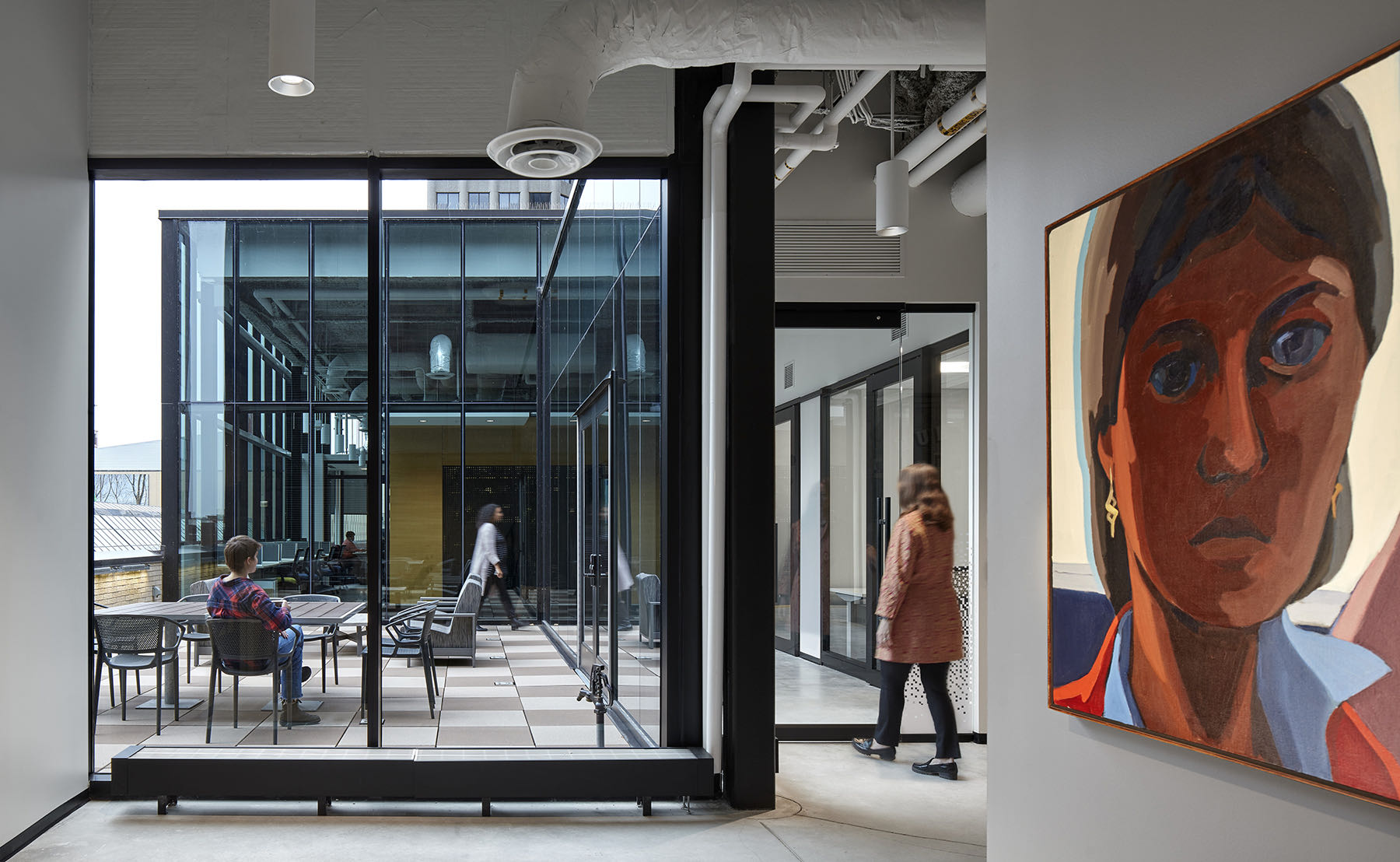 Corridor wellworth-gensler-coworking-7